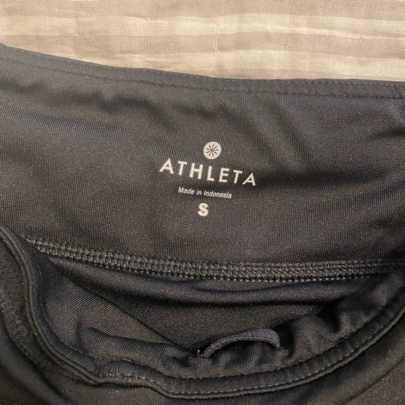 Athleta black size small shorts. - Picture 5 of 6